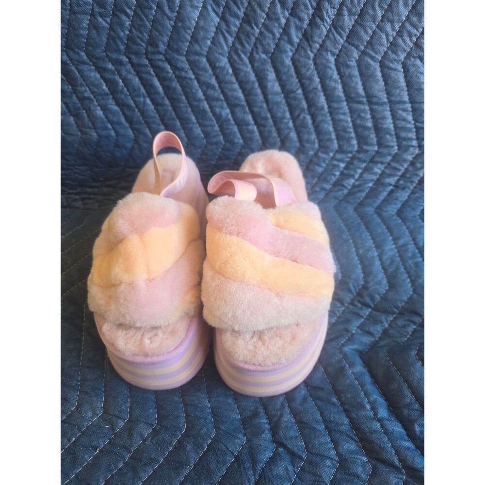 UGG Disco Stripe Fluff Yeah Platform Slide in Primrose/ Pink Dusk Size 8